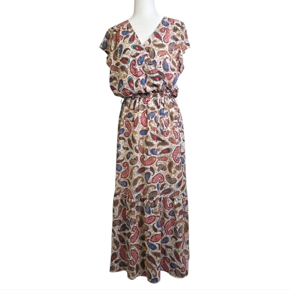 Emma & Ella Paisley Print V neck metallic accent Maxi Dress with tie